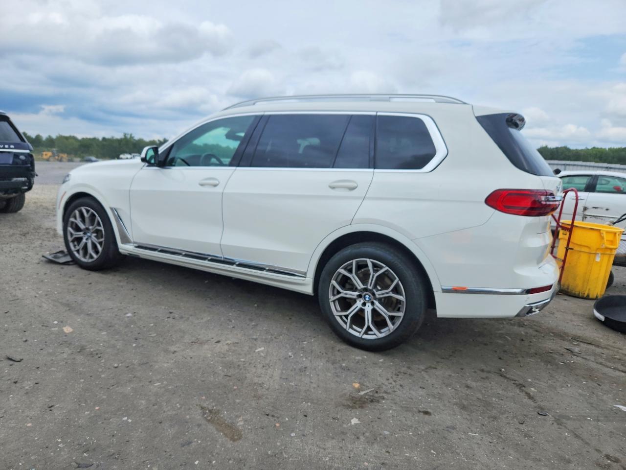 2020 BMW X7 xDrive40I - zdjęcie 2