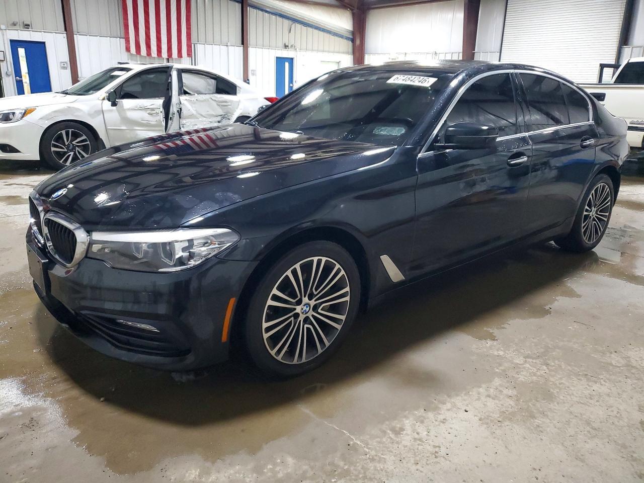 2018 BMW 530 Xi - zdjęcie główne