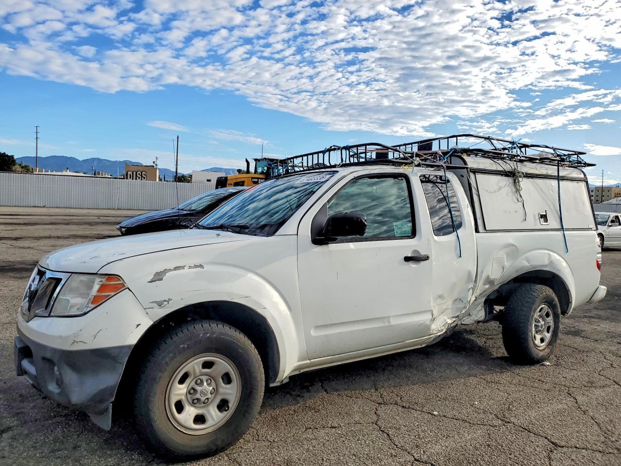 2017 Nissan Frontier S - zdjęcie główne