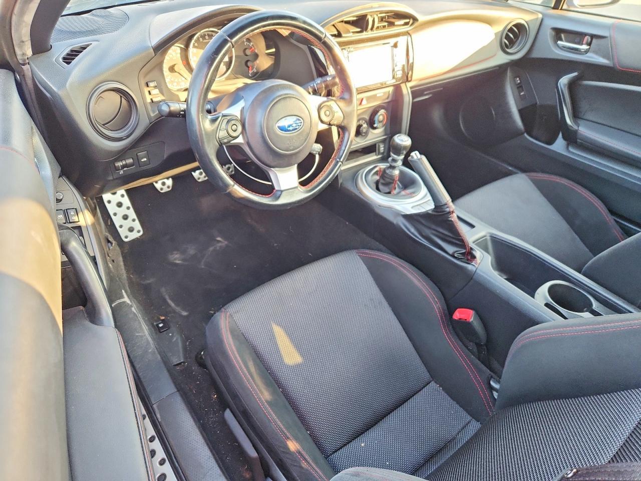 2017 Subaru Brz 2.0 Premium - zdjęcie 8