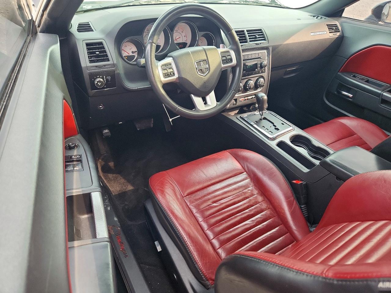 2013 Dodge Challenger R/T - zdjęcie 8
