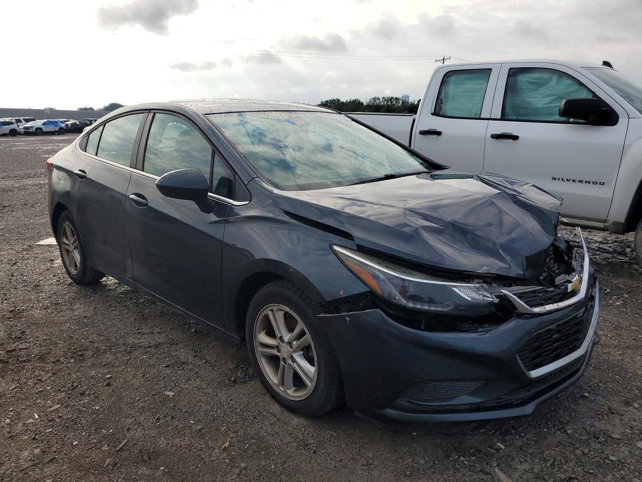 2018 Chevrolet Cruze Lt - zdjęcie 4
