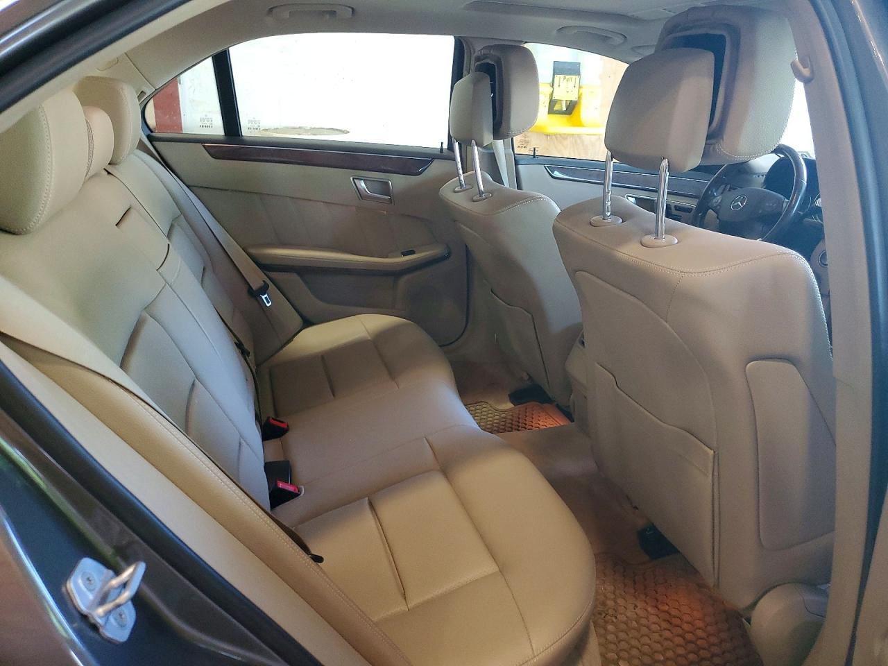 2013 Mercedes-Benz E 350 4Matic - zdjęcie 10