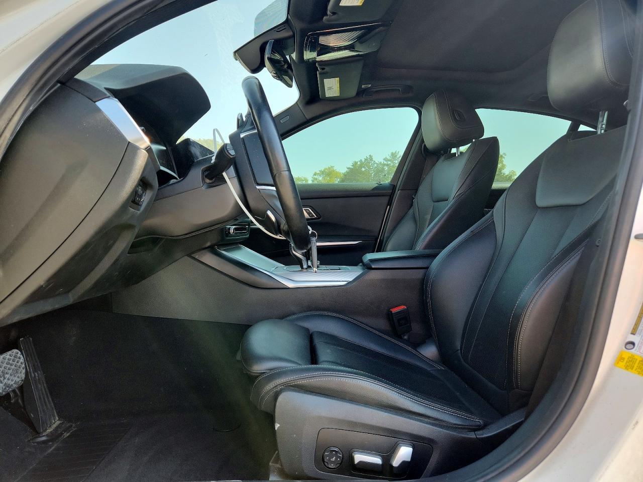 2022 BMW 330I - zdjęcie 7