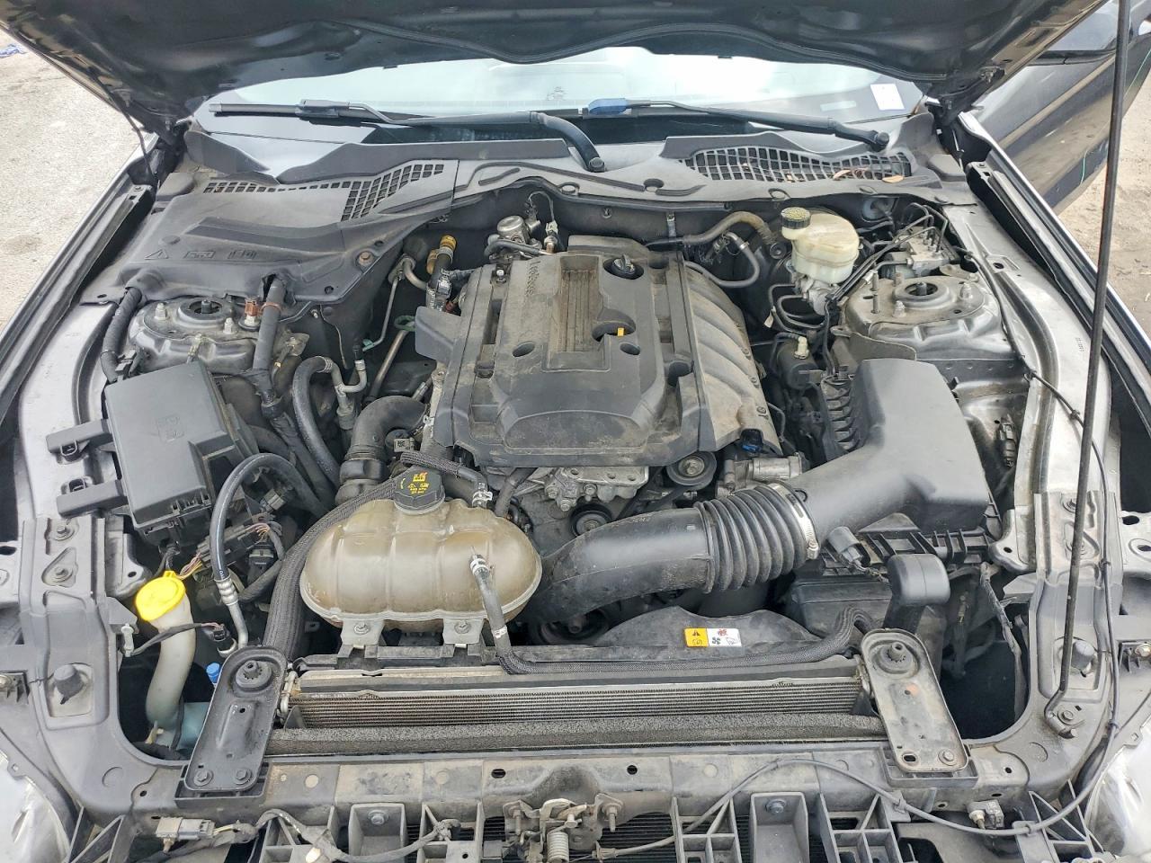 2016 Ford Mustang - zdjęcie 11