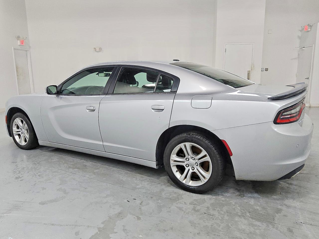 2021 Dodge Charger Sxt - zdjęcie 2
