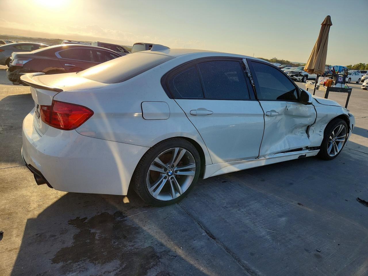 2014 BMW 328 I - zdjęcie 3