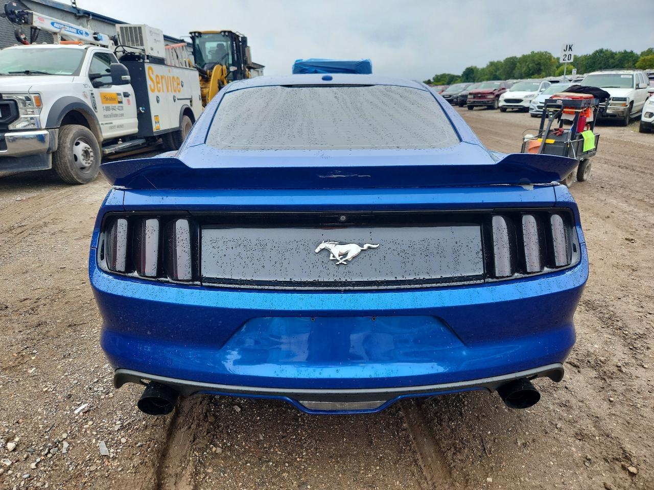 2017 Ford Mustang - zdjęcie 6
