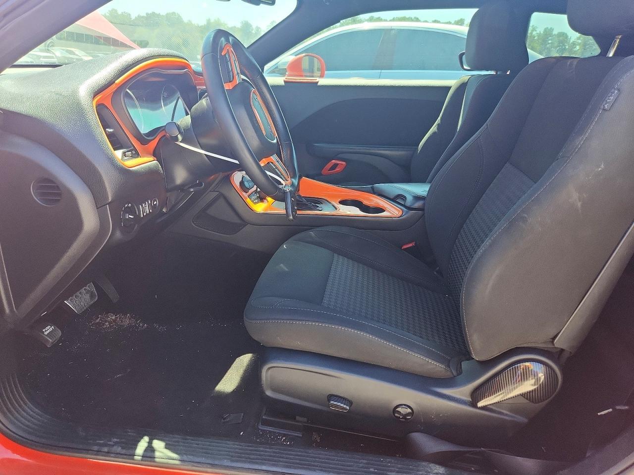 2017 Dodge Challenger Sxt - zdjęcie 7