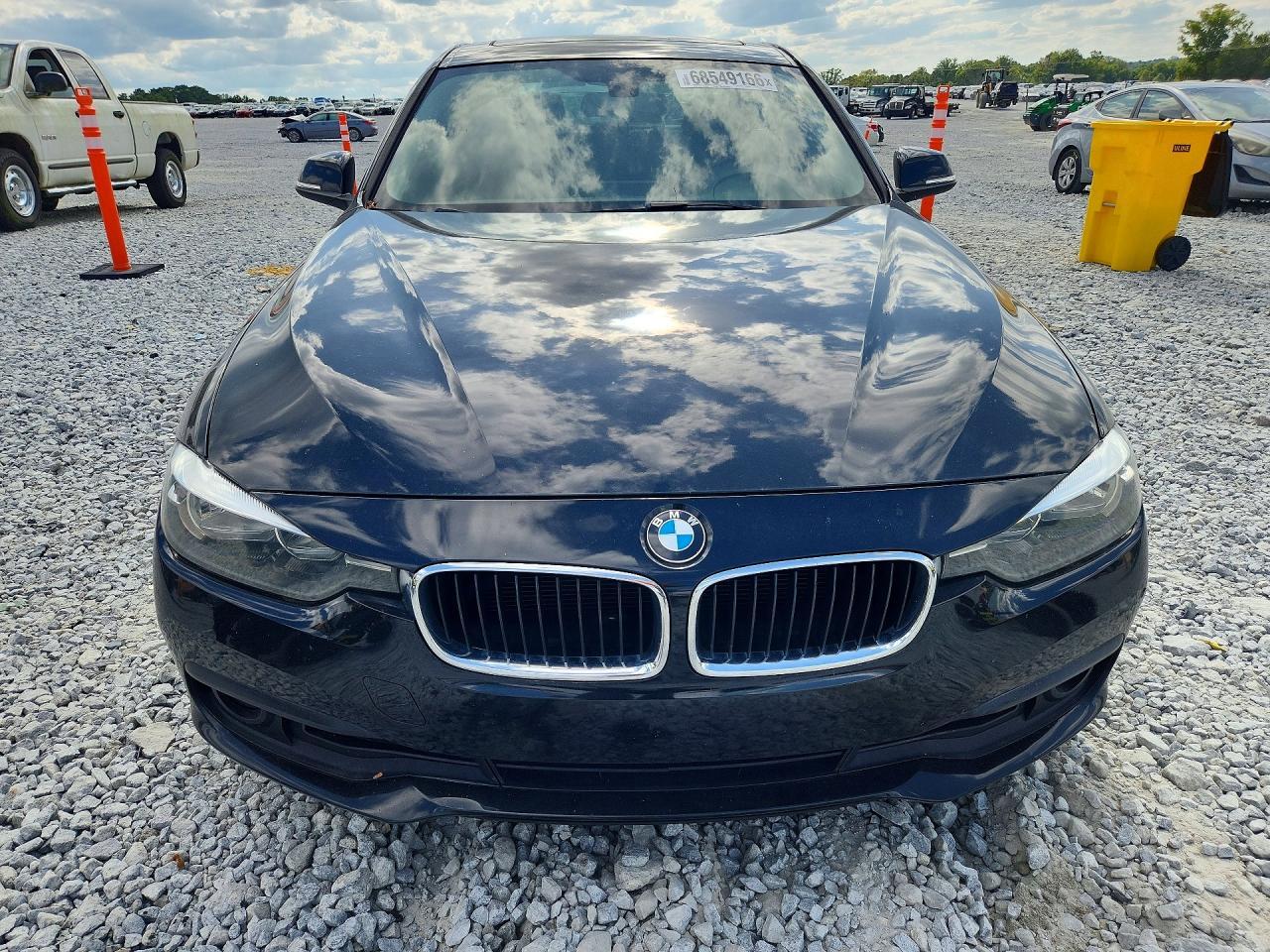 2016 BMW 320 I - zdjęcie 5