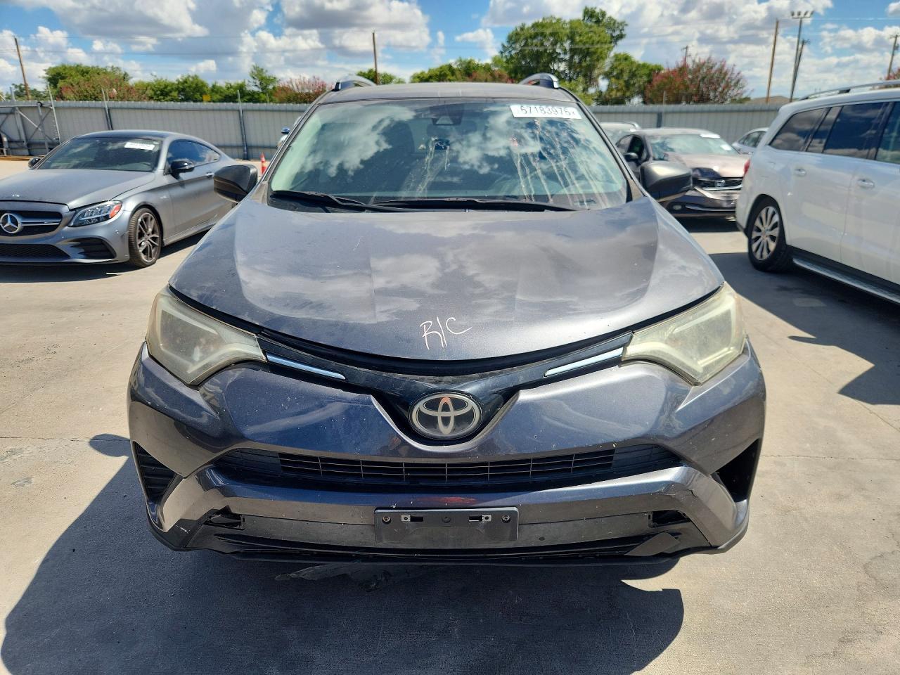 2017 Toyota Rav4 Le - zdjęcie 5