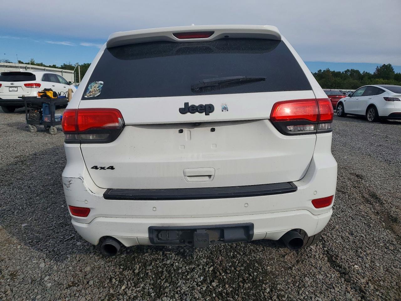 2015 Jeep Grand Cherokee Laredo - zdjęcie 6