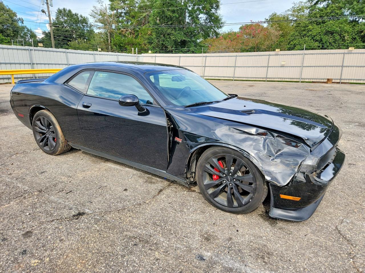 2014 Dodge Challenger Srt-8 - zdjęcie 4