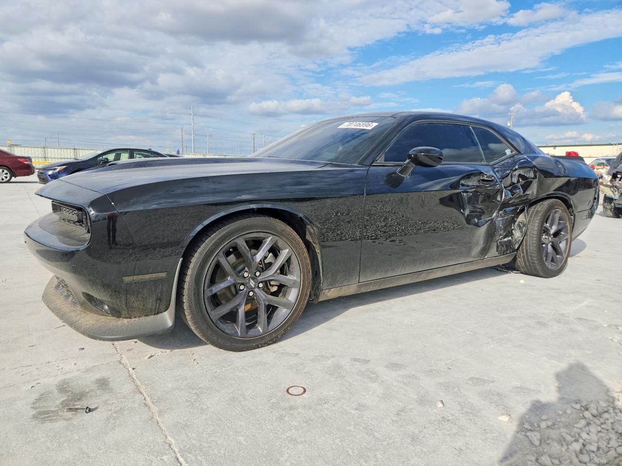 2023 Dodge Challenger R/T - zdjęcie główne