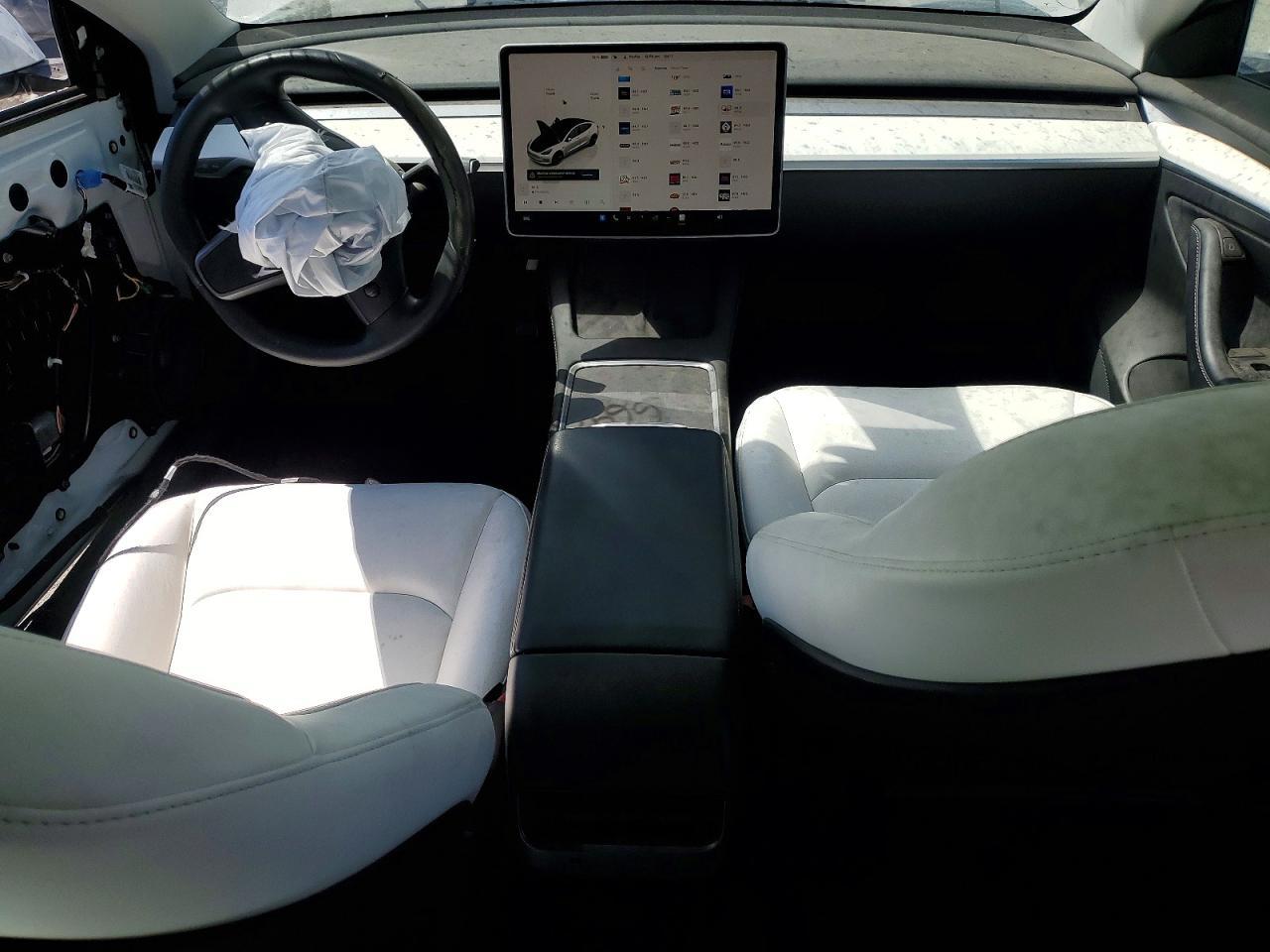 2022 Tesla Model 3 - zdjęcie 8