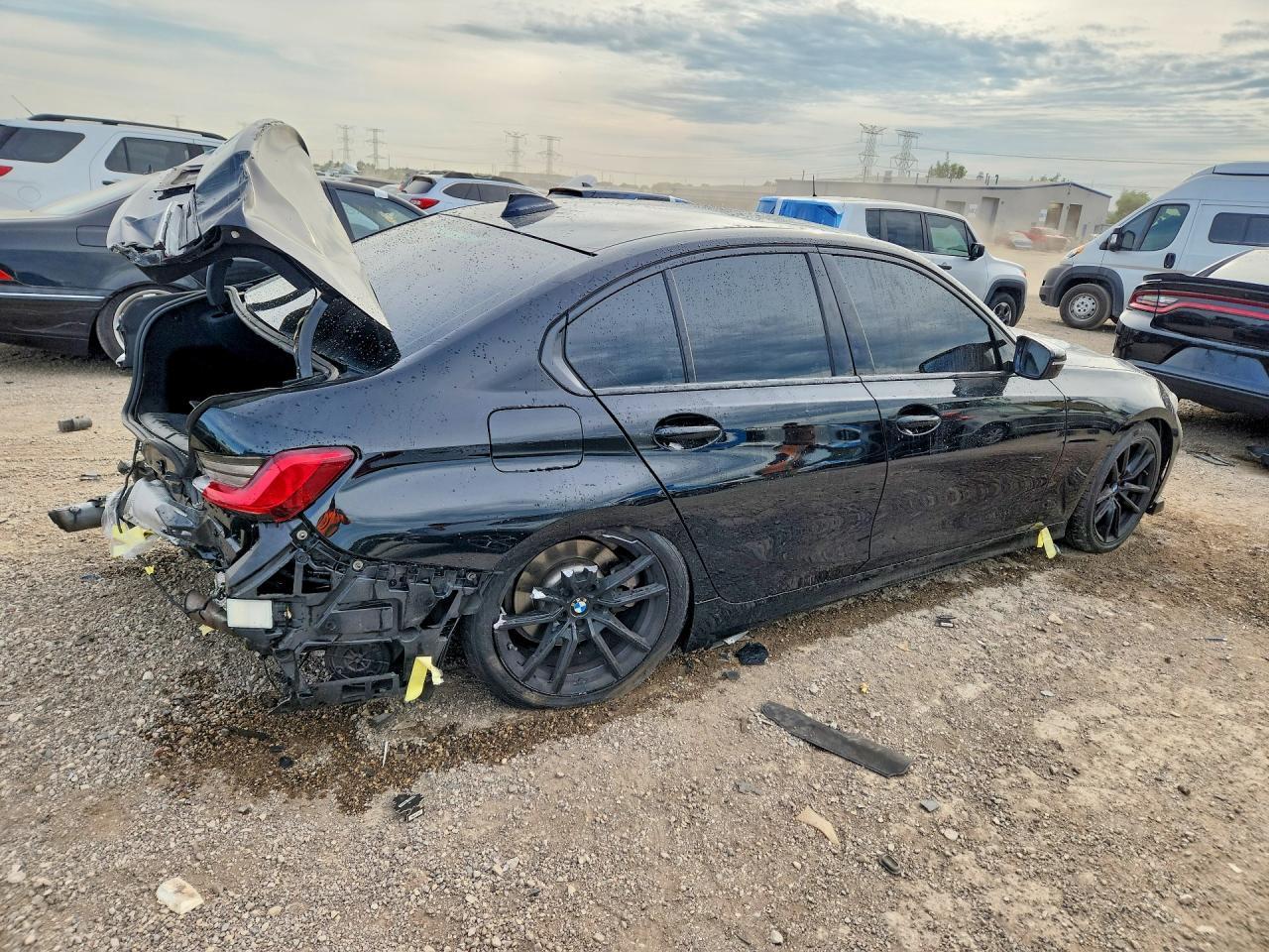 2021 BMW Seria 3 330i - zdjęcie 3
