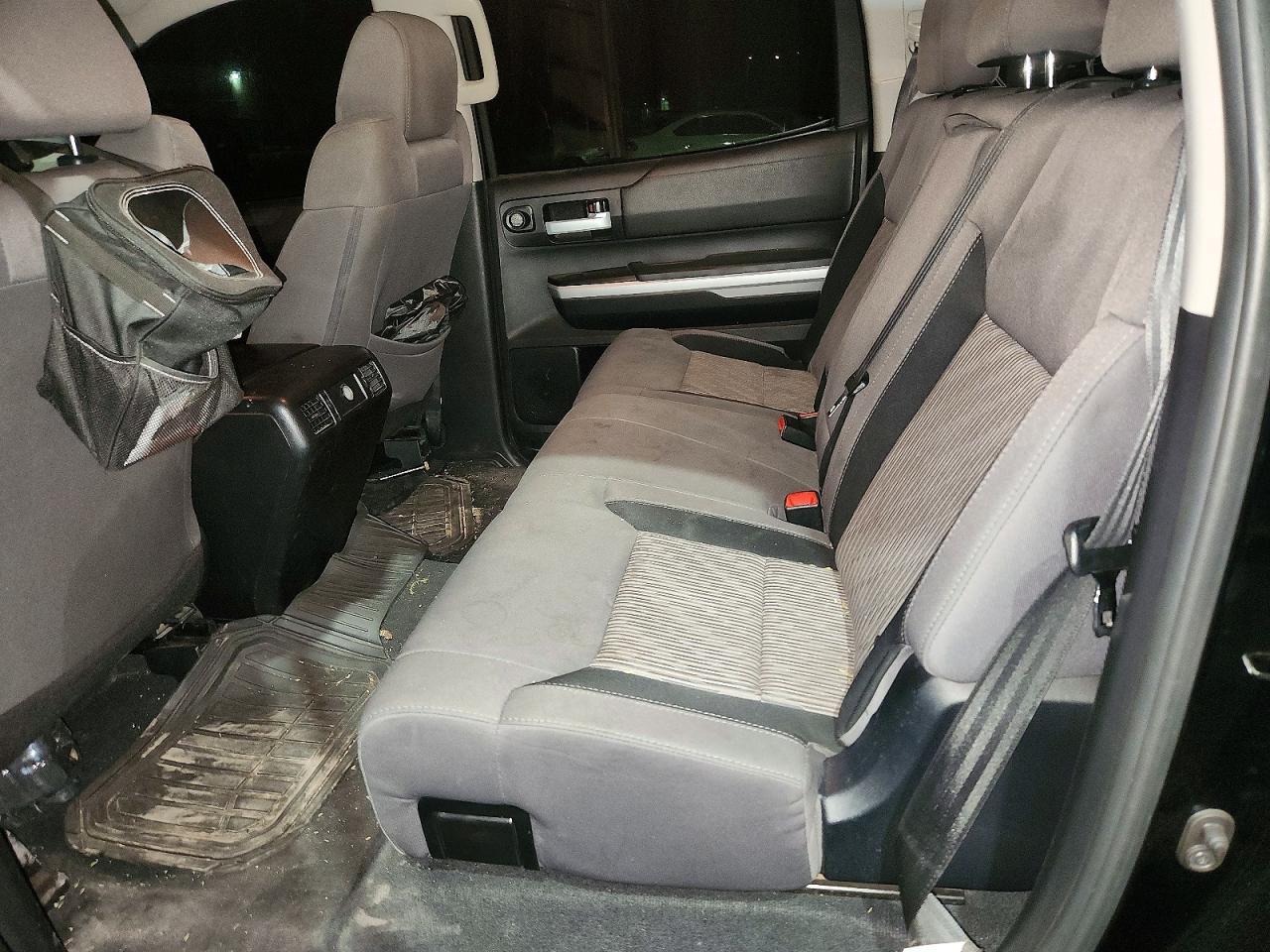 2016 Toyota Tundra Sr5 - zdjęcie 10