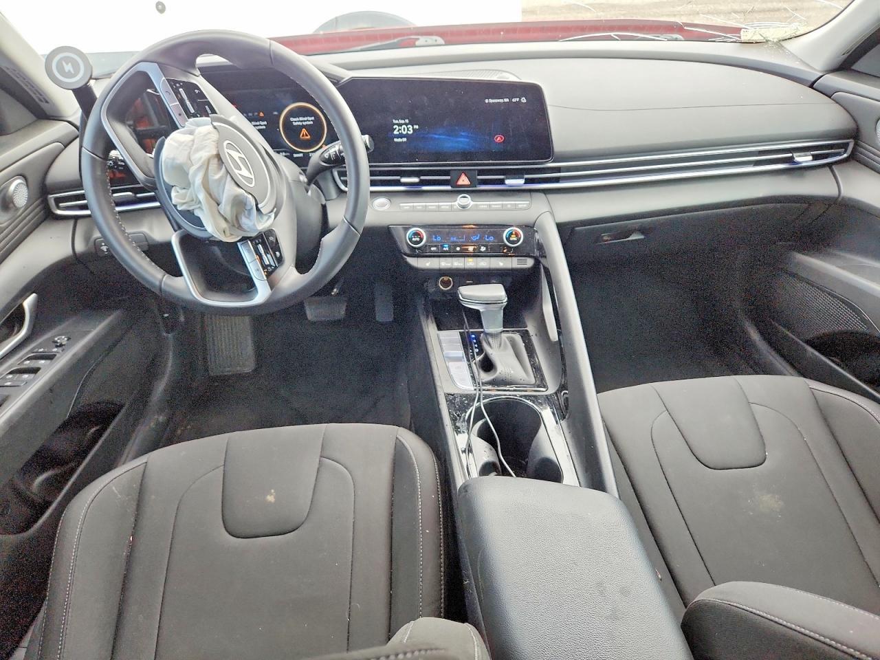 2025 Hyundai Elantra Sel - zdjęcie 8