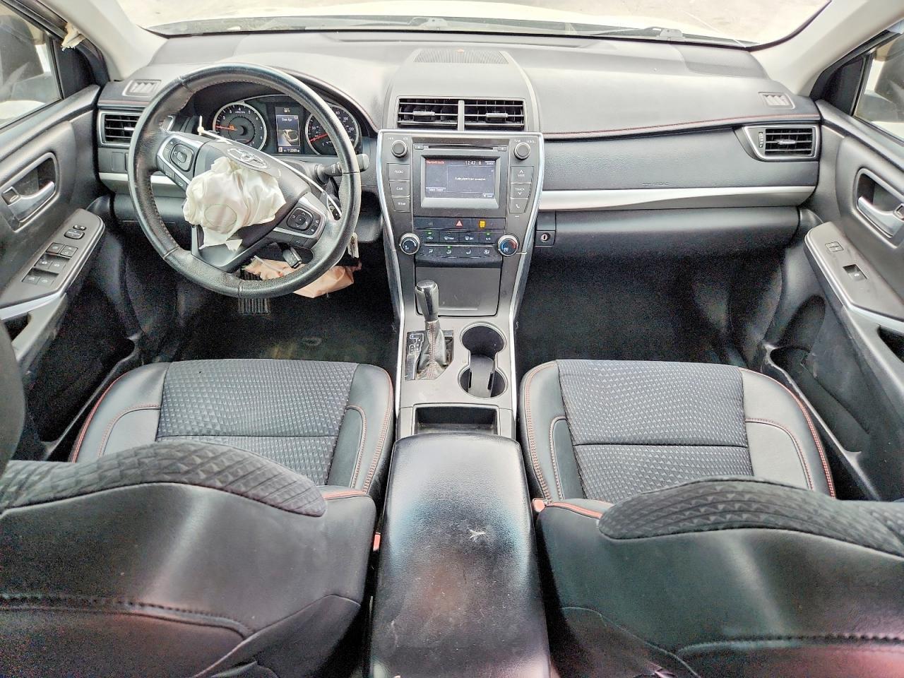 2015 Toyota Camry Se - zdjęcie 8