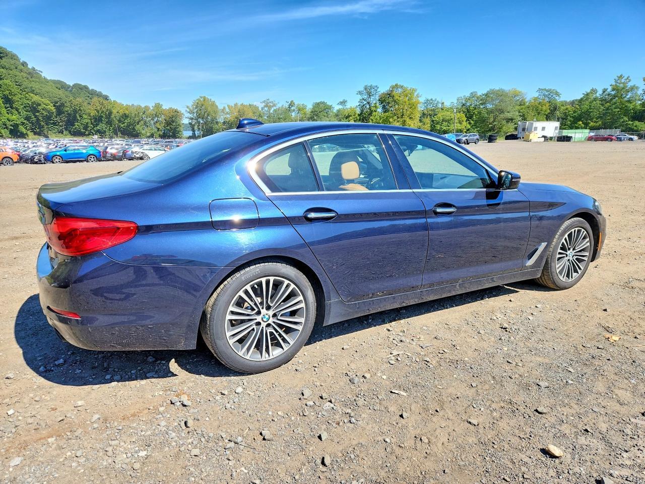 2018 BMW Seria 5 530i - zdjęcie 3