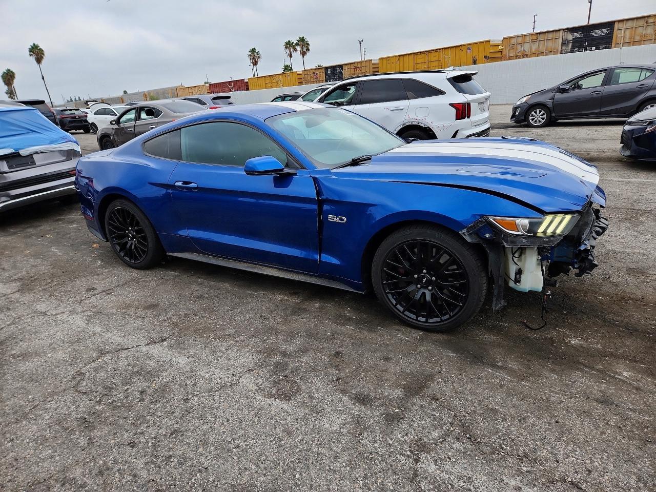 2017 Ford Mustang Gt - zdjęcie 4