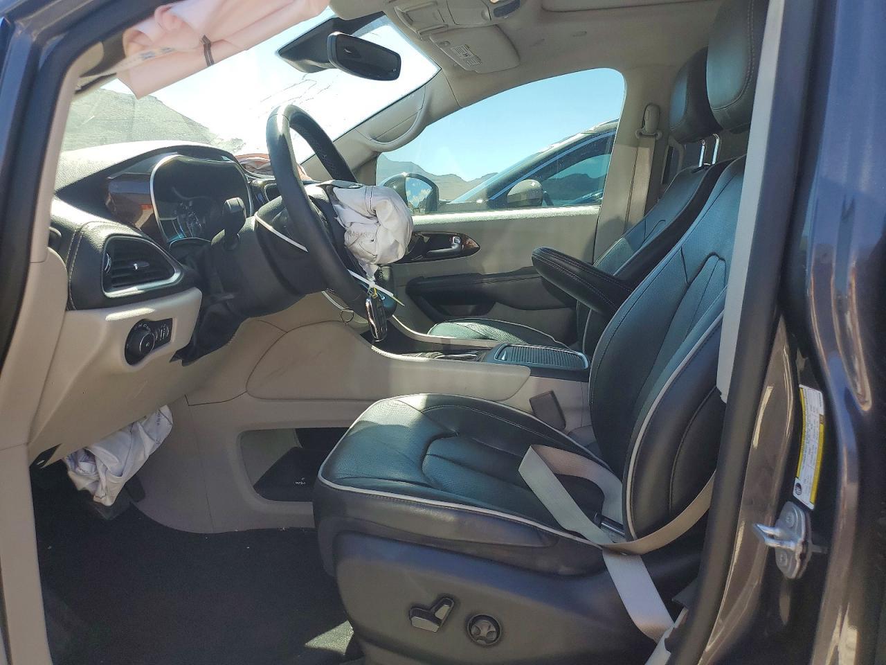 2022 Chrysler Pacifica Limited - zdjęcie 7