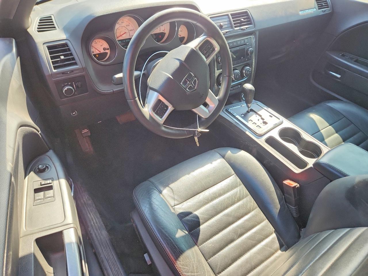 2013 Dodge Challenger Sxt - zdjęcie 8