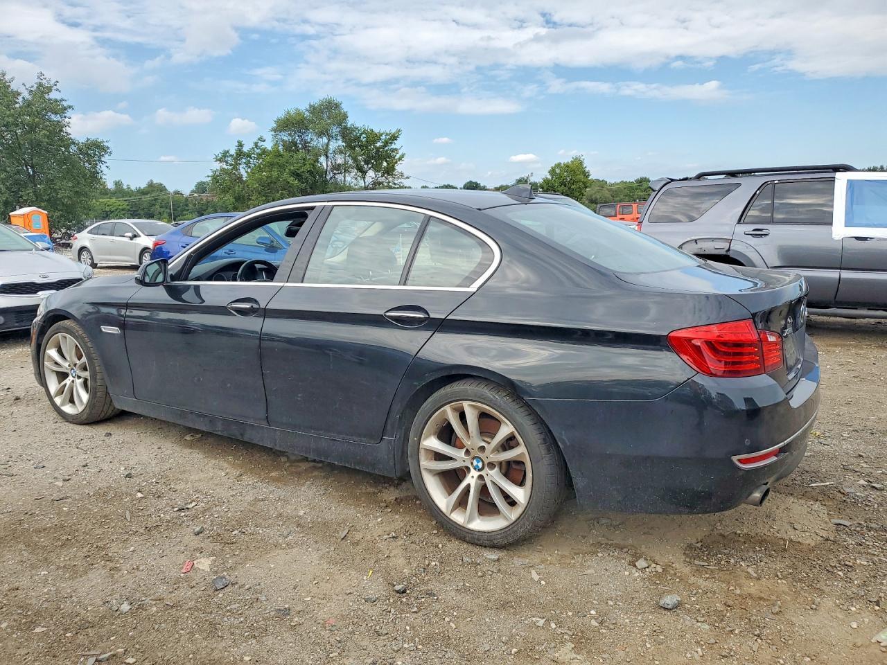 2016 BMW 535 Xi - zdjęcie 2