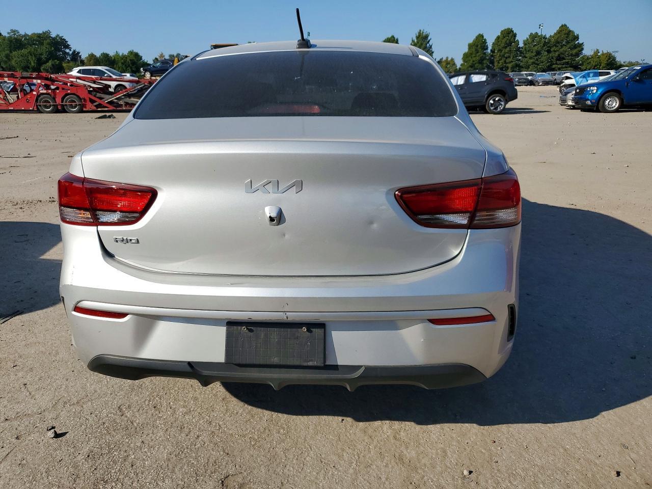 2022 Kia Rio Lx - zdjęcie 6