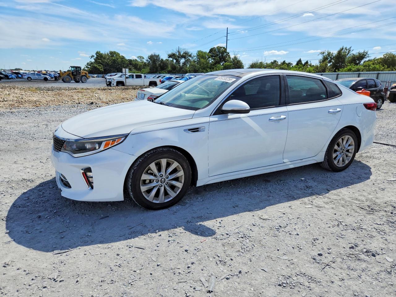2018 Kia Optima S - zdjęcie główne