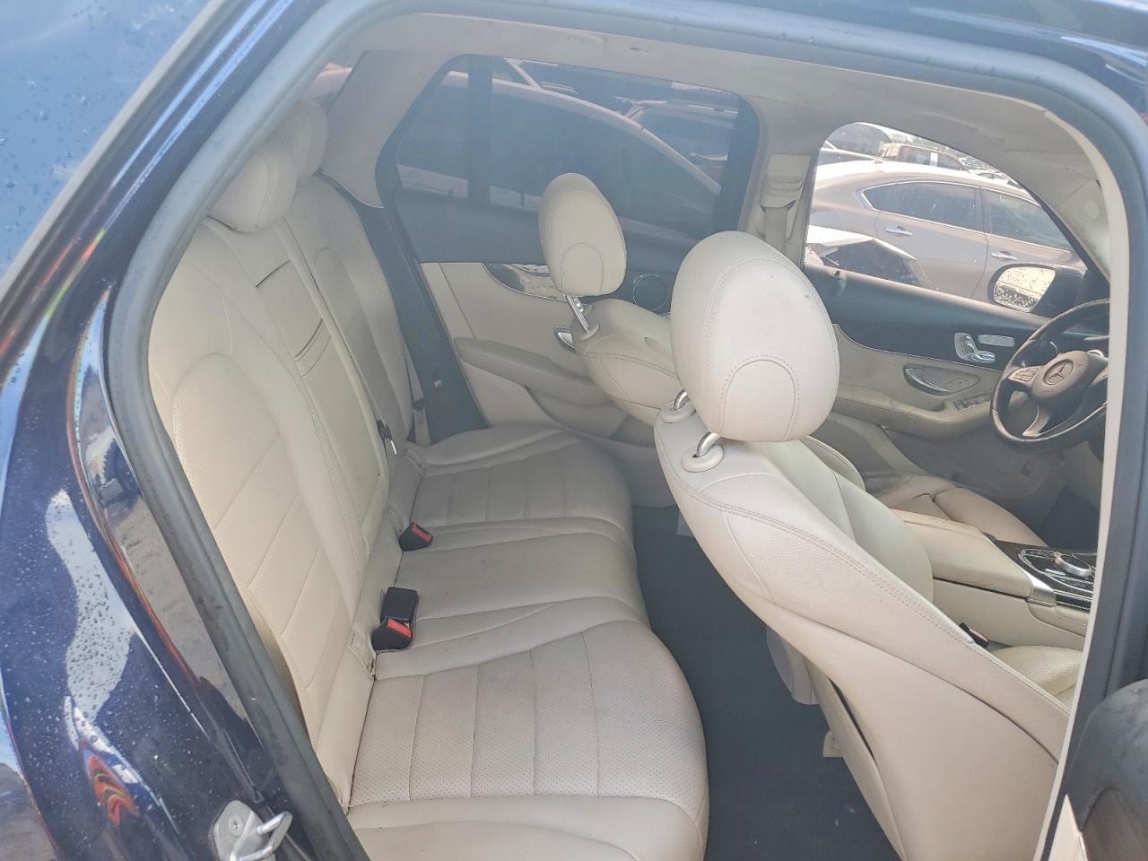 2017 Mercedes-Benz Glc 300 4Matic - zdjęcie 11
