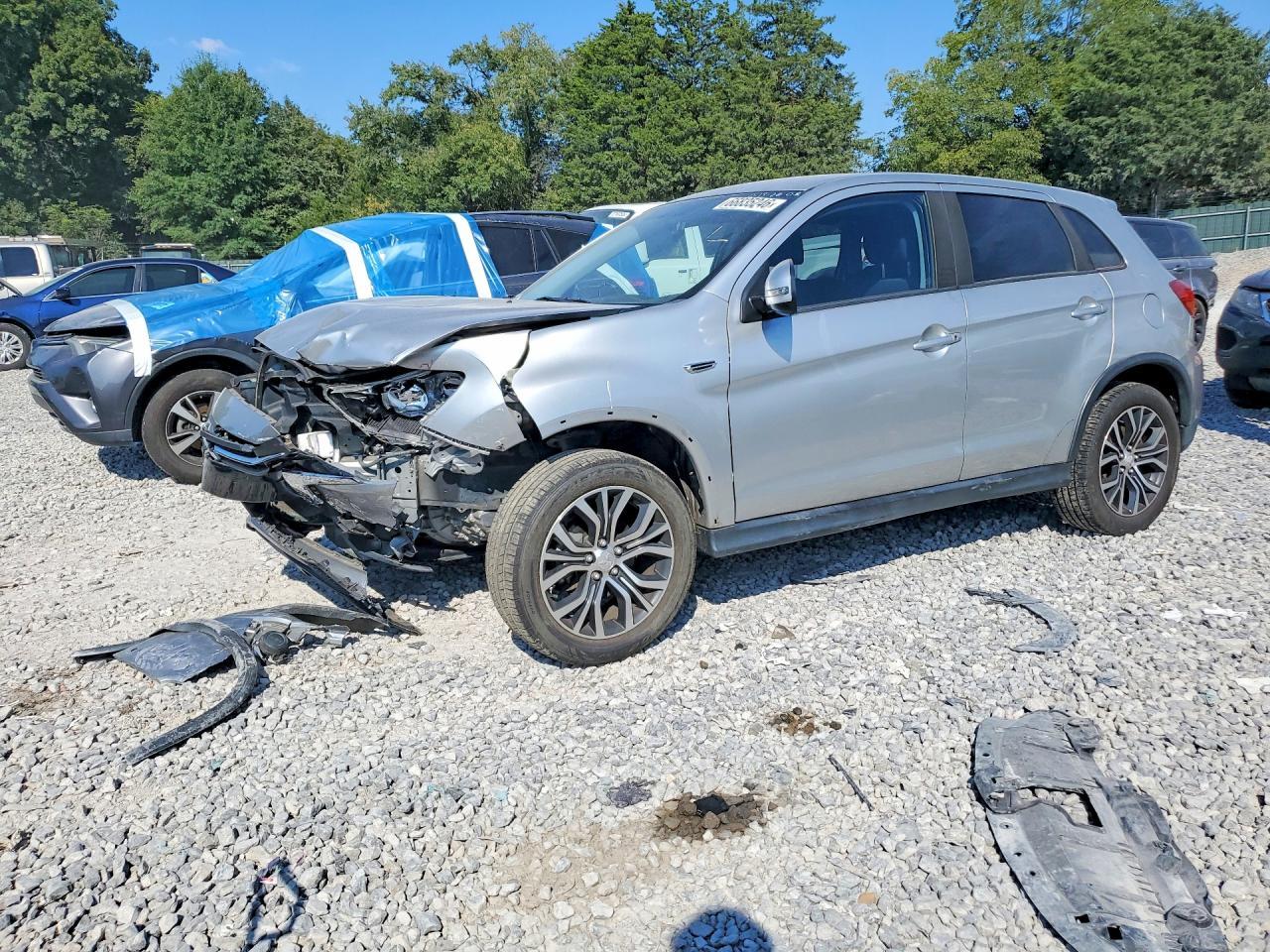 2018 Mitsubishi Outlander Sport Es - zdjęcie główne