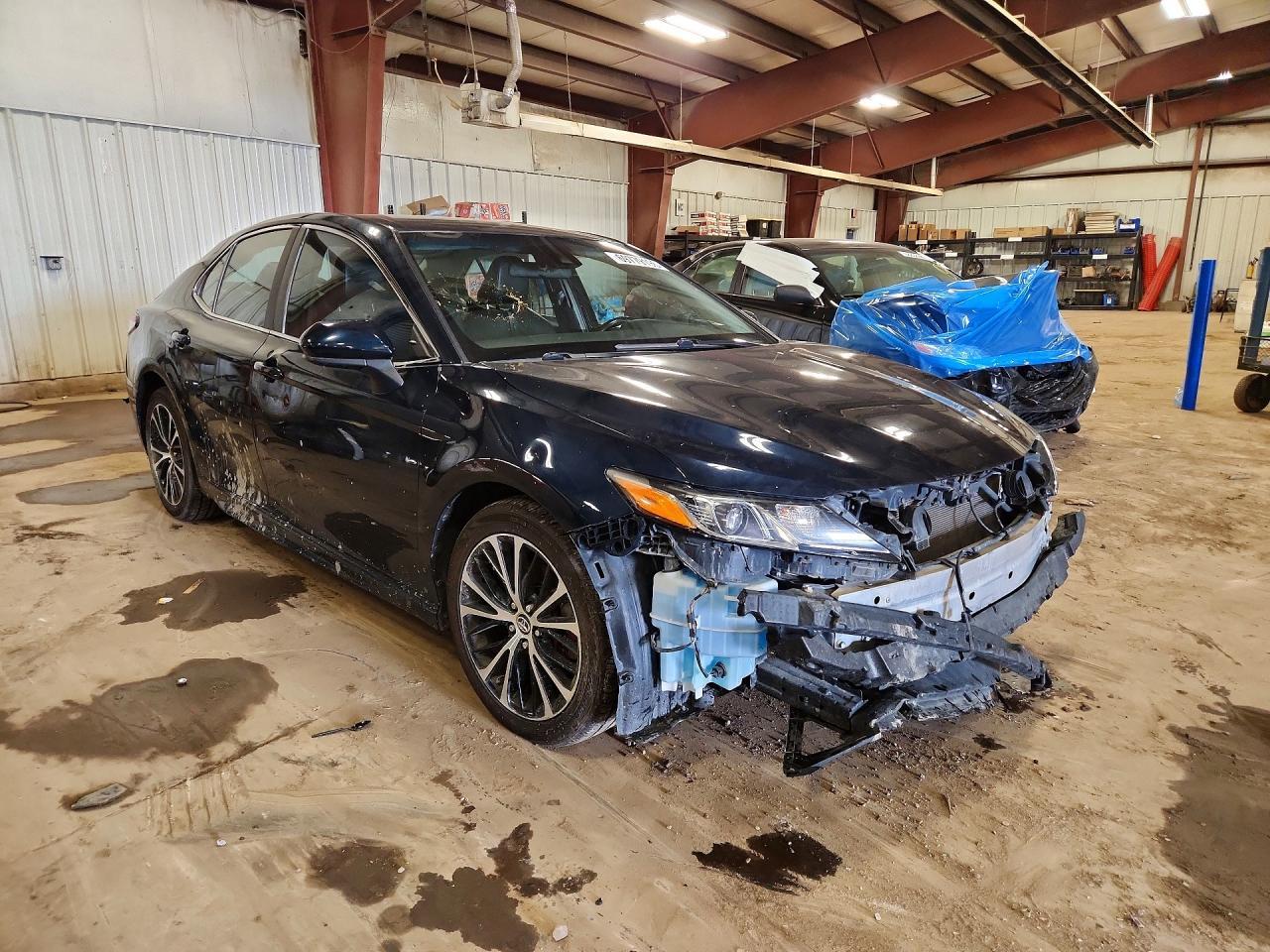 2019 Toyota Camry Se - zdjęcie 4