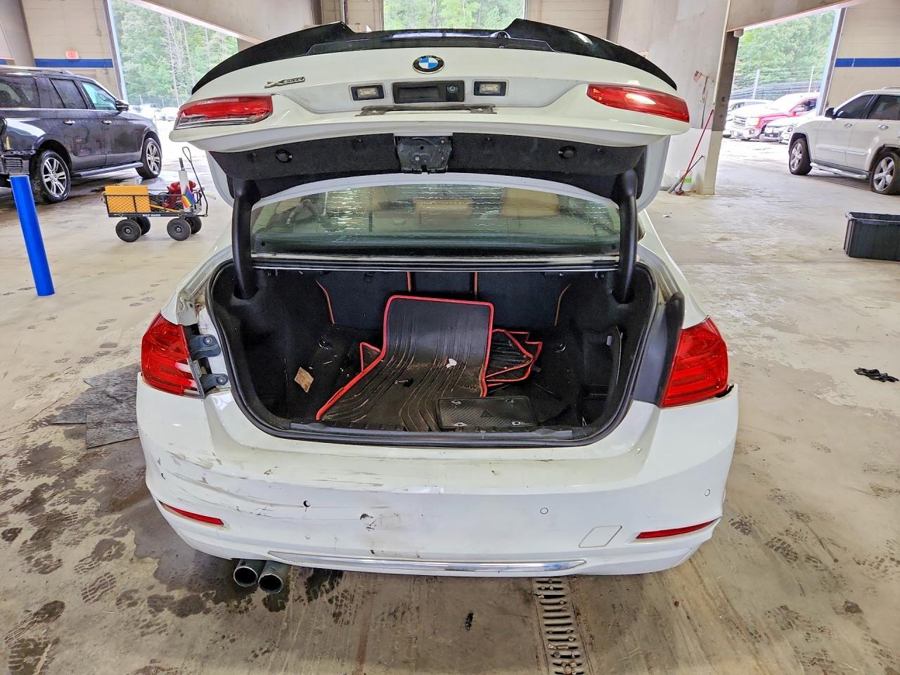 2014 BMW Seria 3 328i - zdjęcie 6