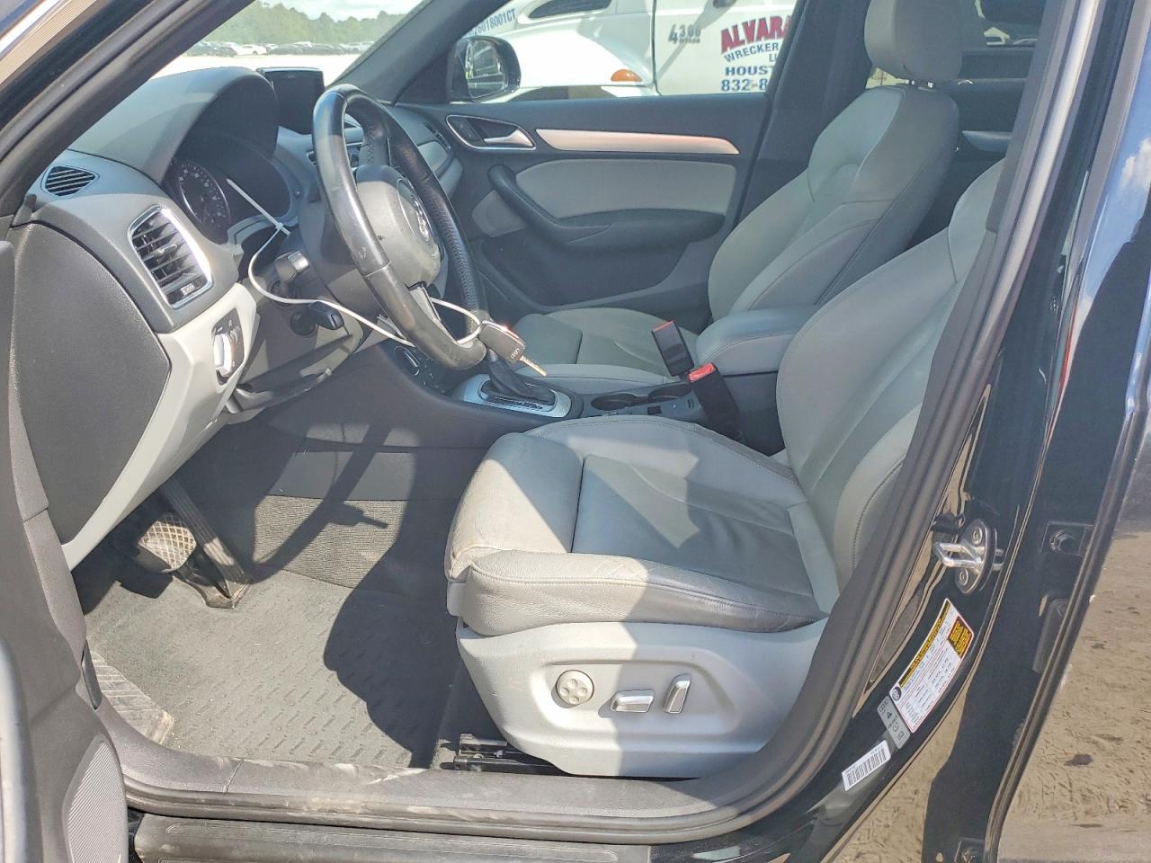 2016 Audi Q3 Premium Plus - zdjęcie 11