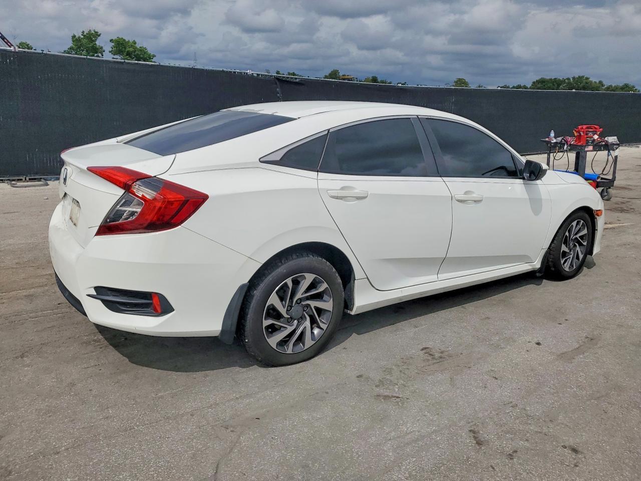 2016 Honda Civic Lx - zdjęcie 3