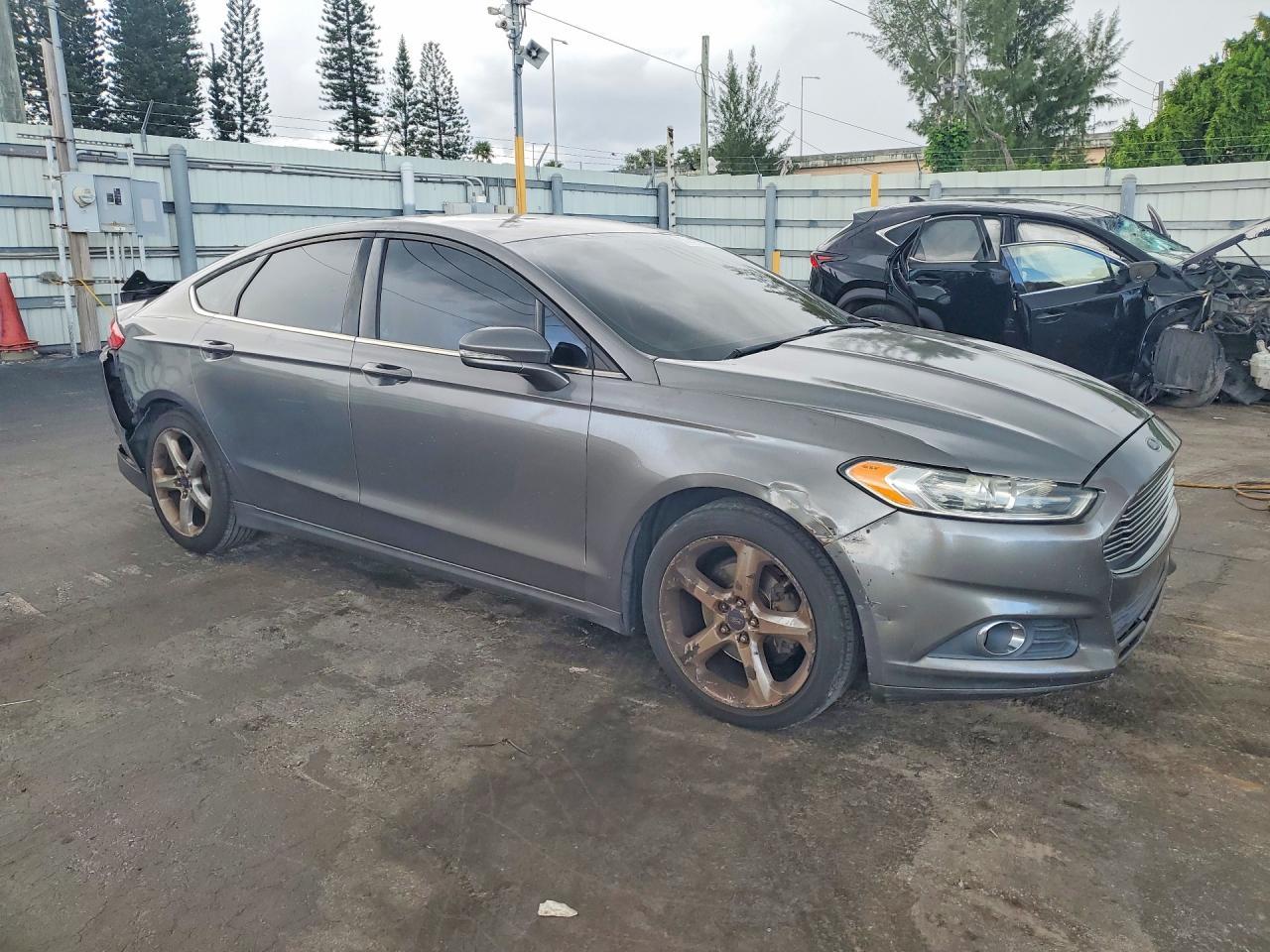 2013 Ford Fusion Se - zdjęcie 4