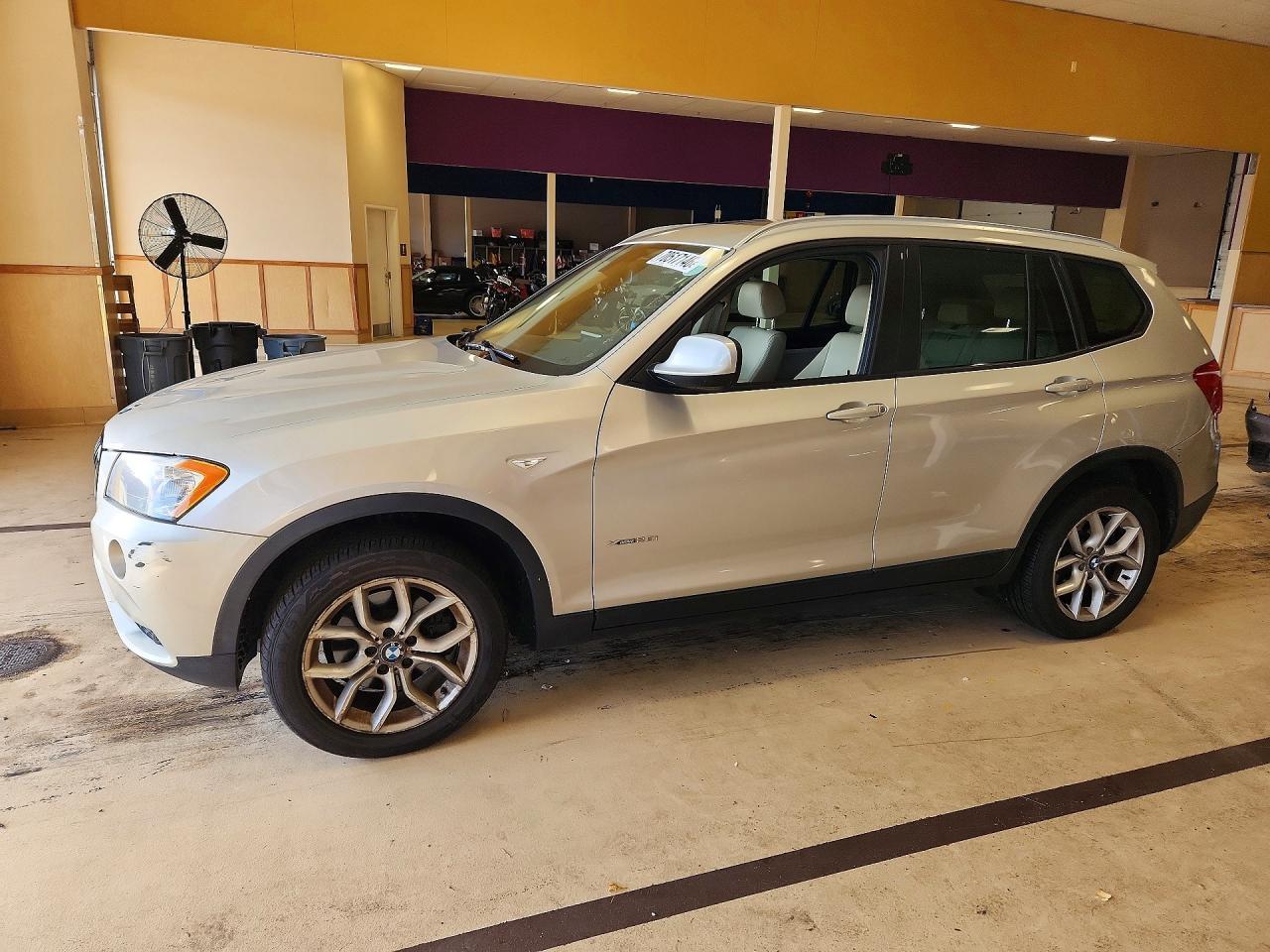 2013 BMW X3 xDrive28I - zdjęcie główne