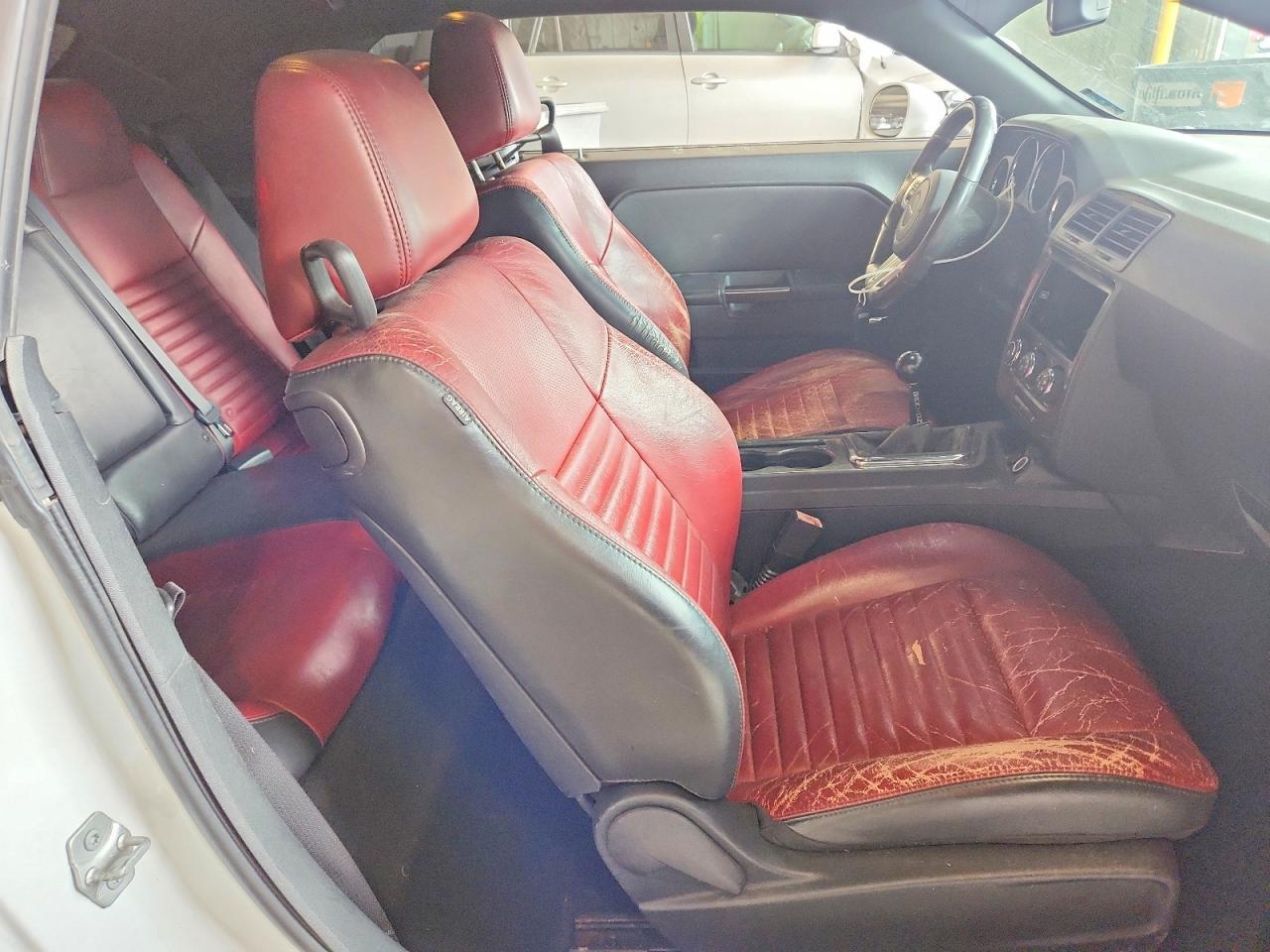 2014 Dodge Challenger Srt8 Core - zdjęcie 10