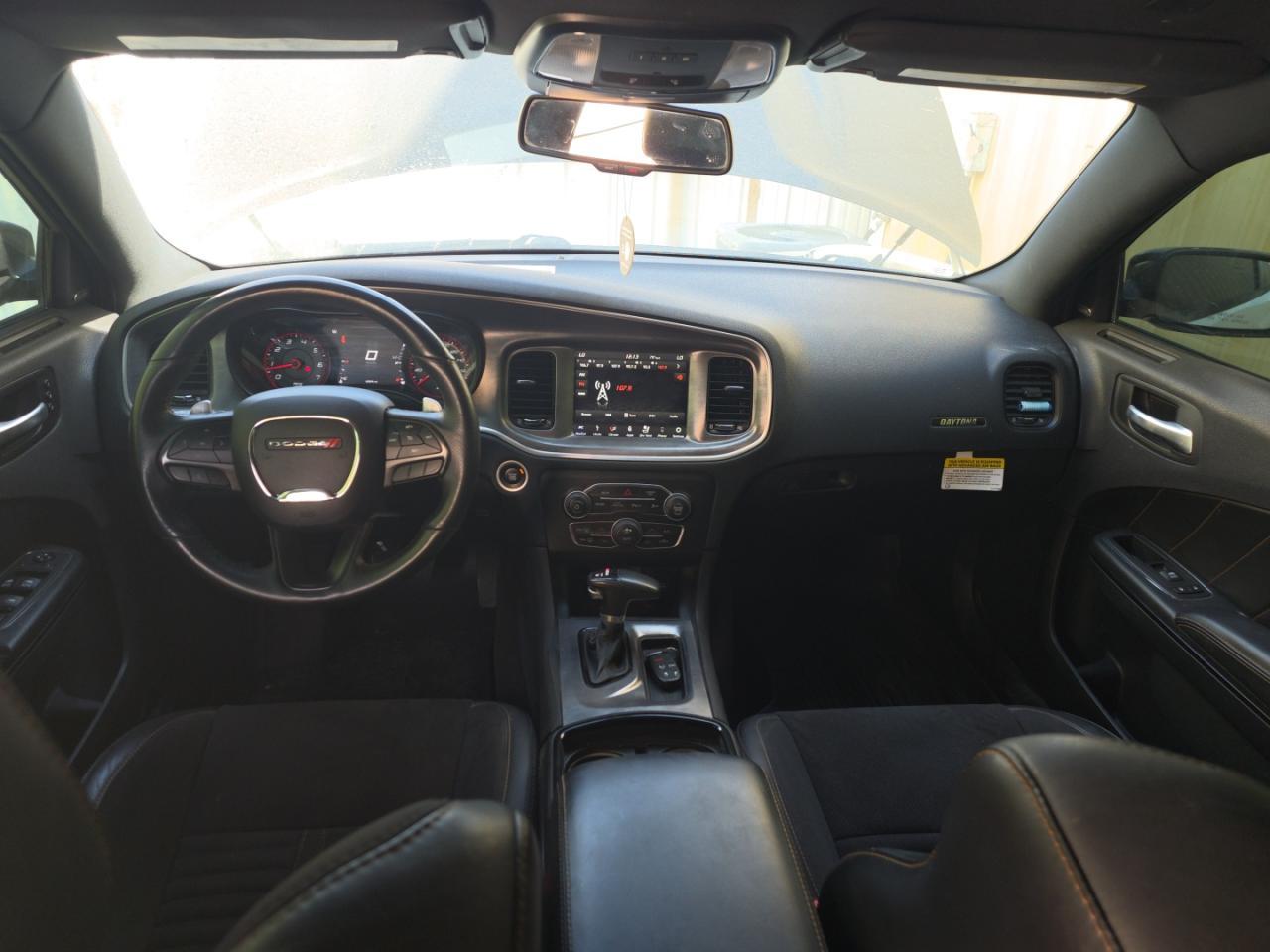 2018 Dodge Charger R - zdjęcie 9