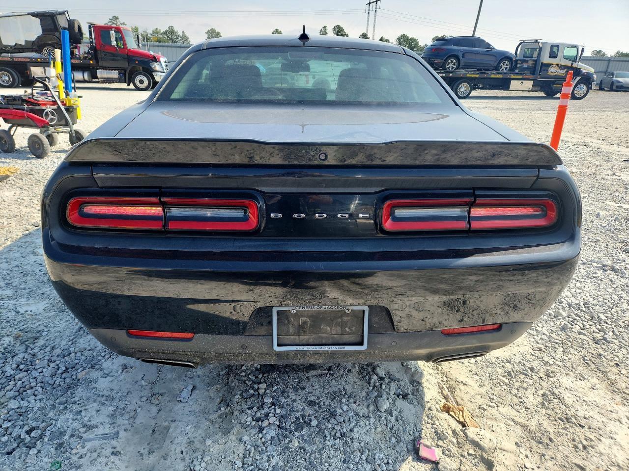 2017 Dodge Challenger Sxt - zdjęcie 6