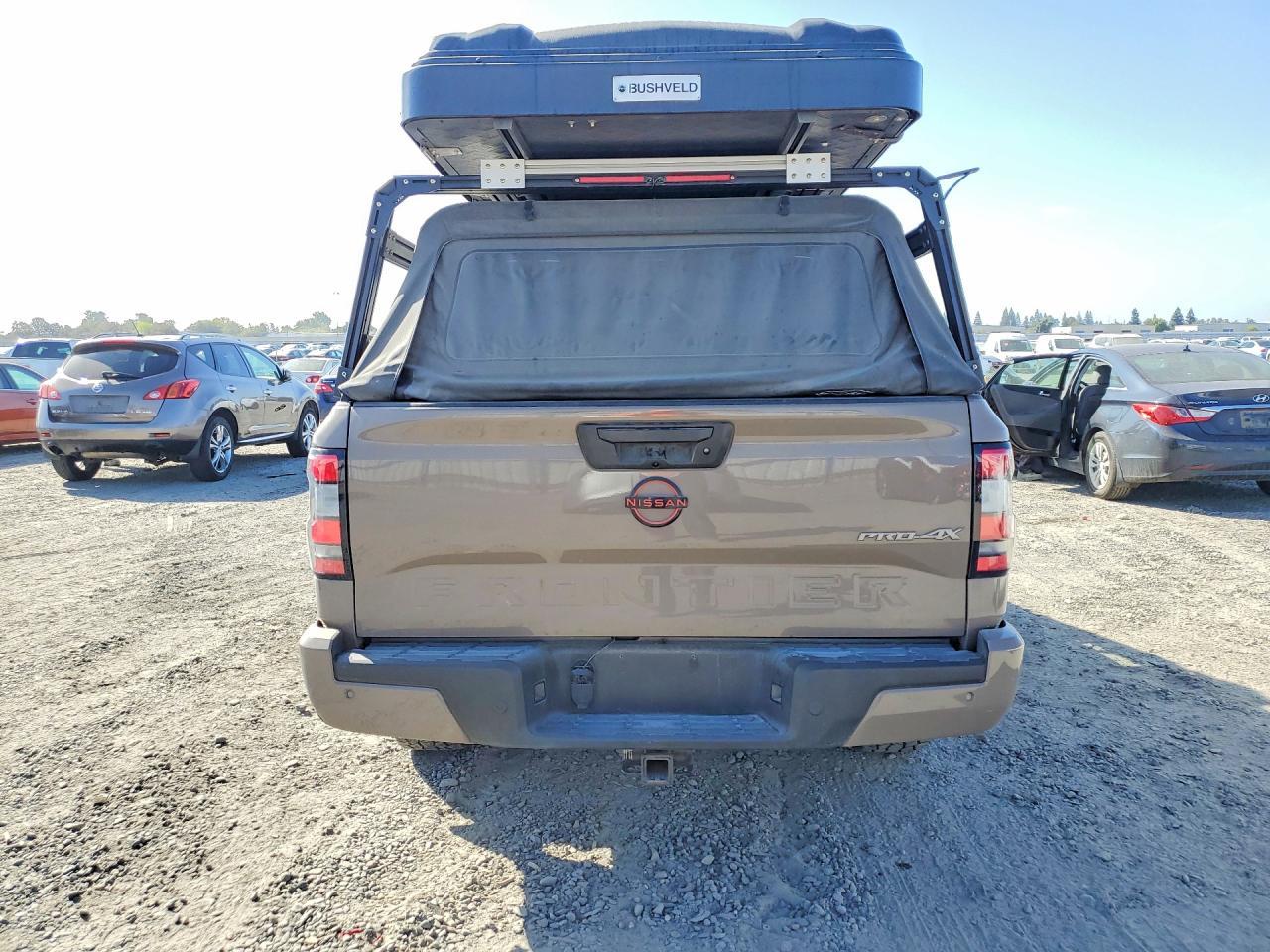 2023 Nissan Frontier Pro-4X - zdjęcie 6