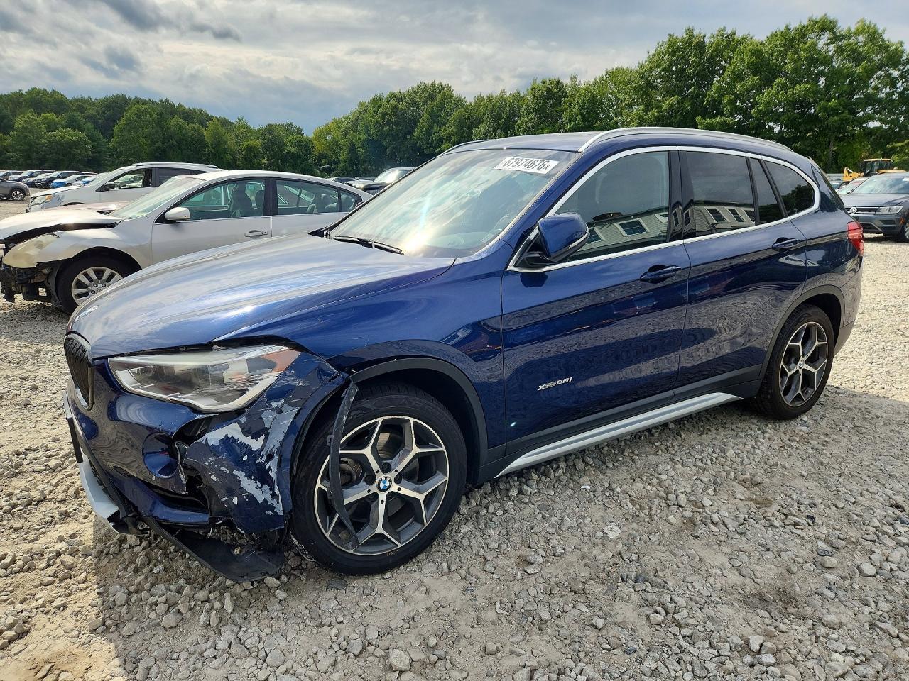 2016 BMW X1 xDrive28I - zdjęcie główne