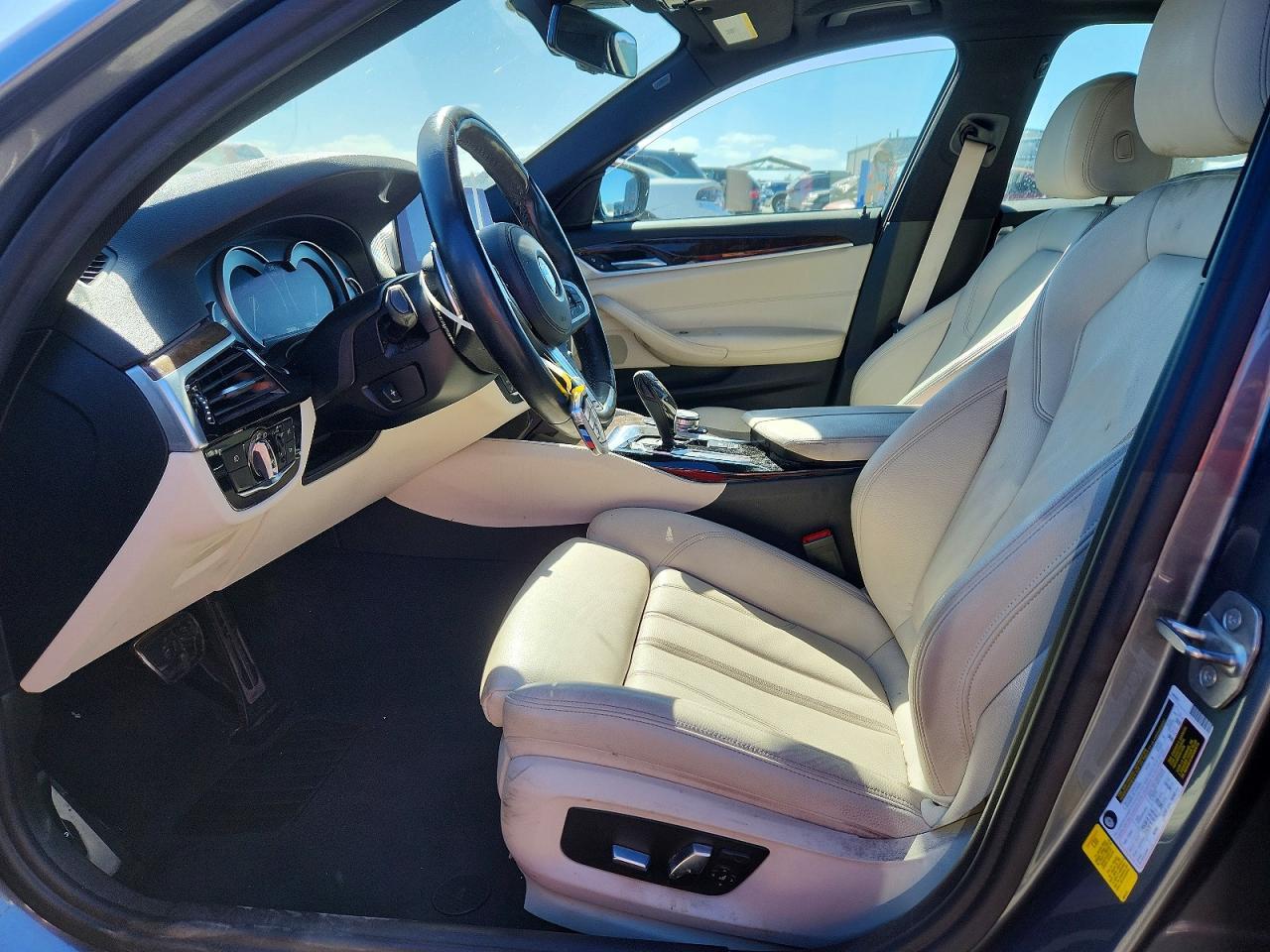 2019 BMW 530 I - zdjęcie 7