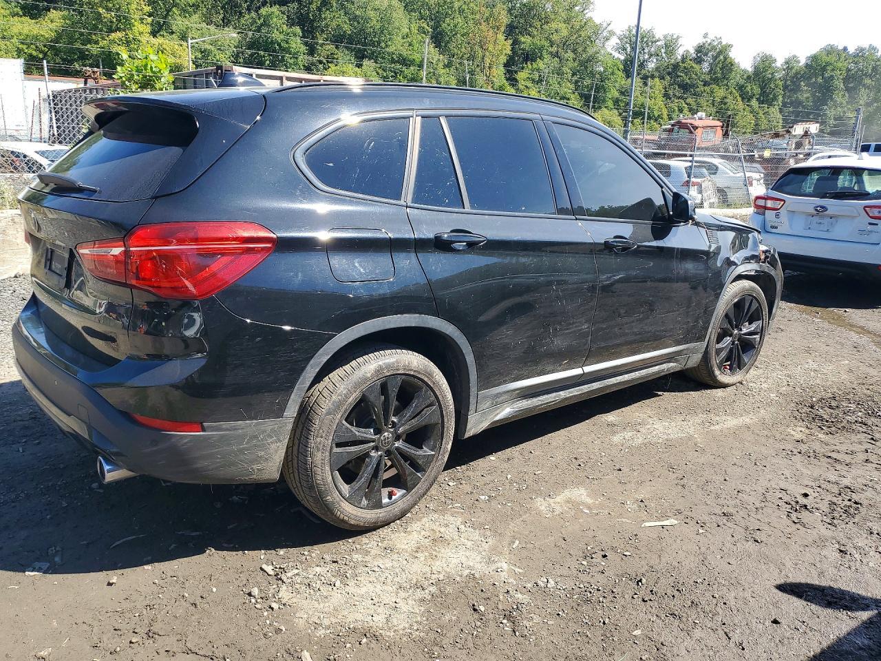2020 BMW X1 Sdrive28I - zdjęcie 3
