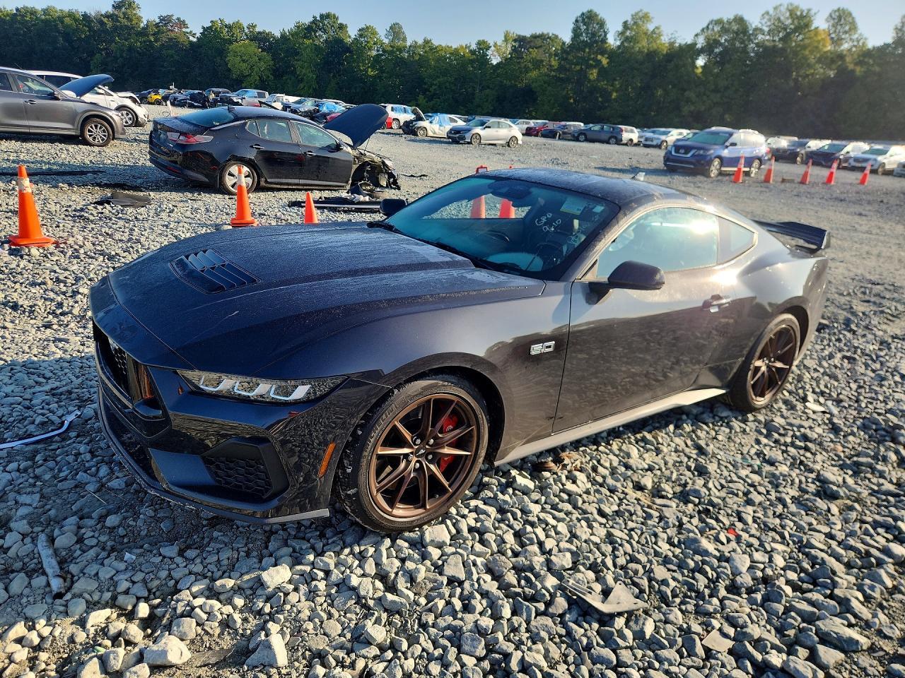 2024 Ford Mustang Gt - zdjęcie główne
