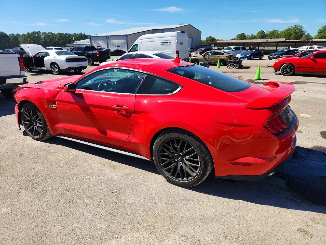 2020 Ford Mustang Gt - zdjęcie 2
