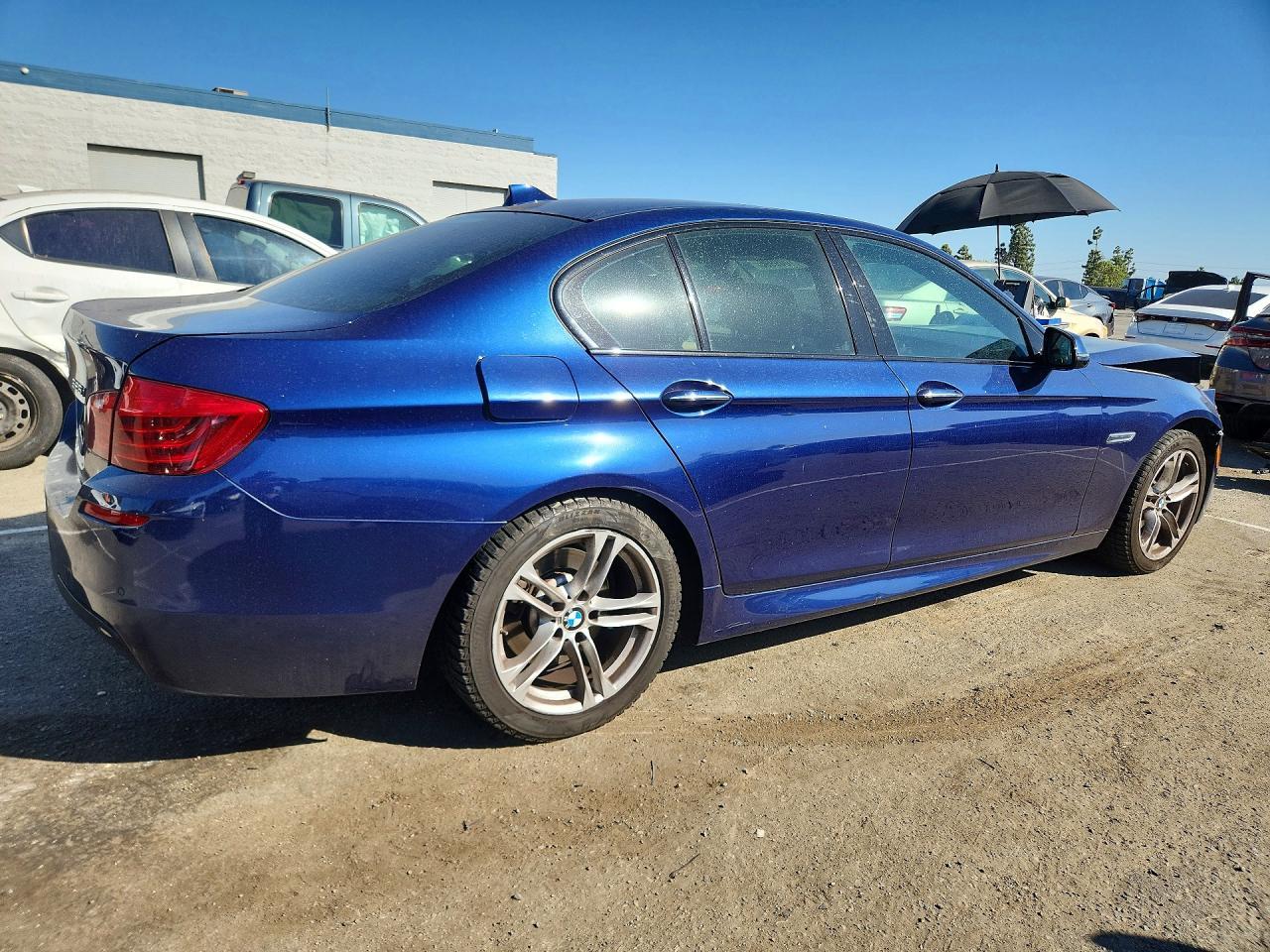 2016 BMW Seria 5 528i - zdjęcie 3