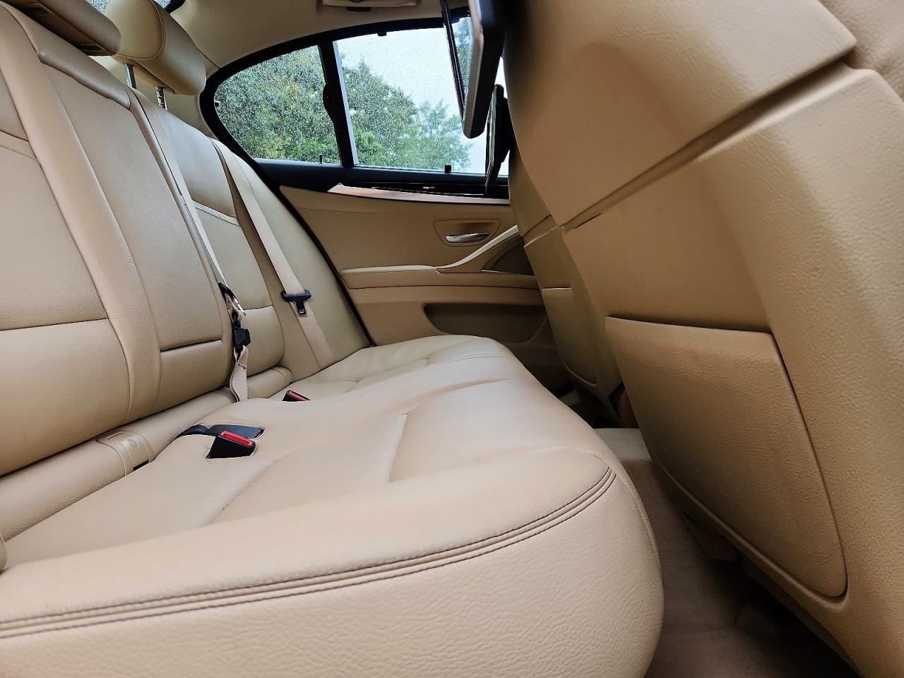 2015 BMW Seria 5 535i - zdjęcie 10