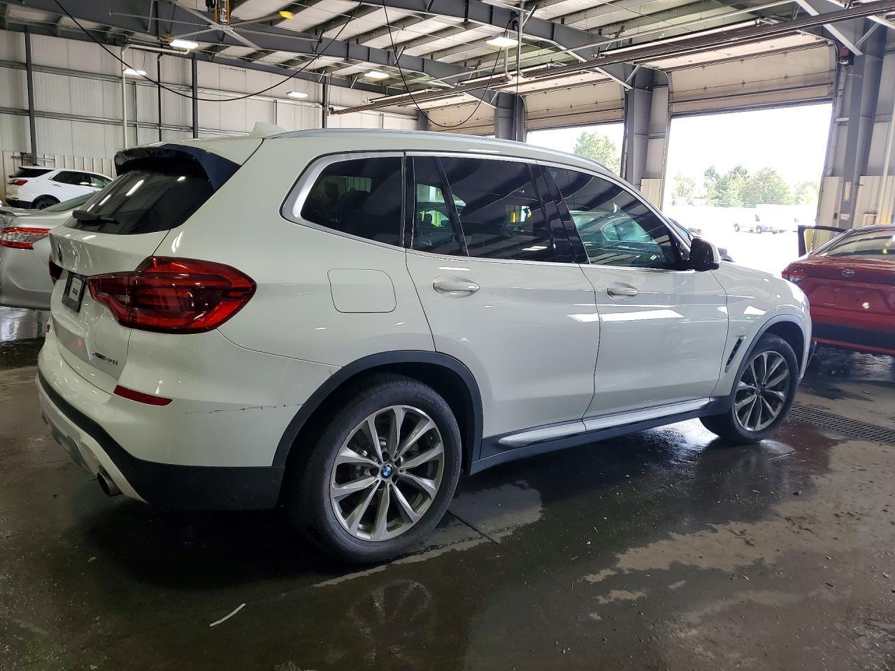 2019 BMW X3 xDrive30I - zdjęcie 3